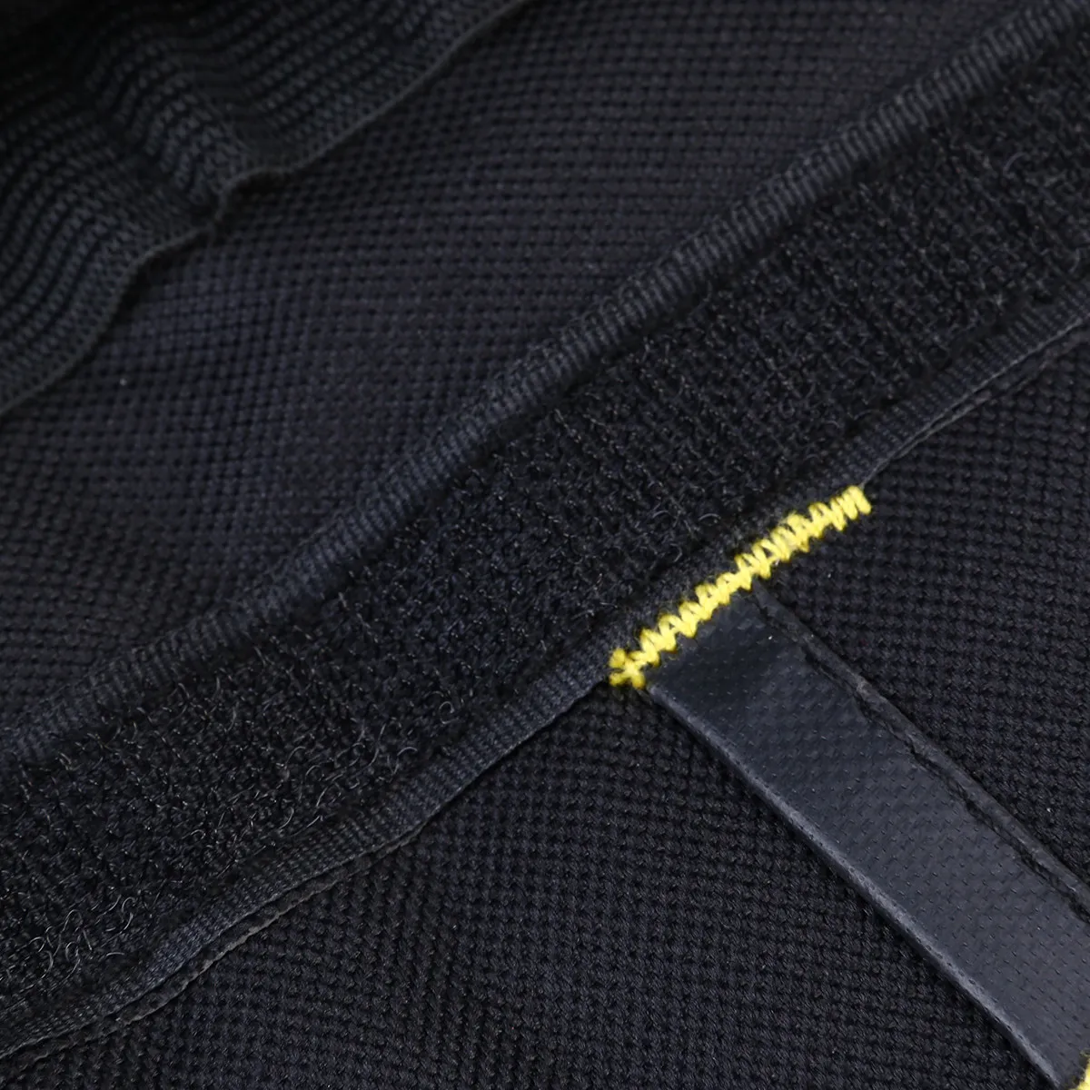 

Сумка-органайзер на 22 кармана на колесиках для инструментов: гаечных ключей, торцевых головок, отверток, плоскогубцев, фонариков. Портативная, с возможностью настенного крепления.