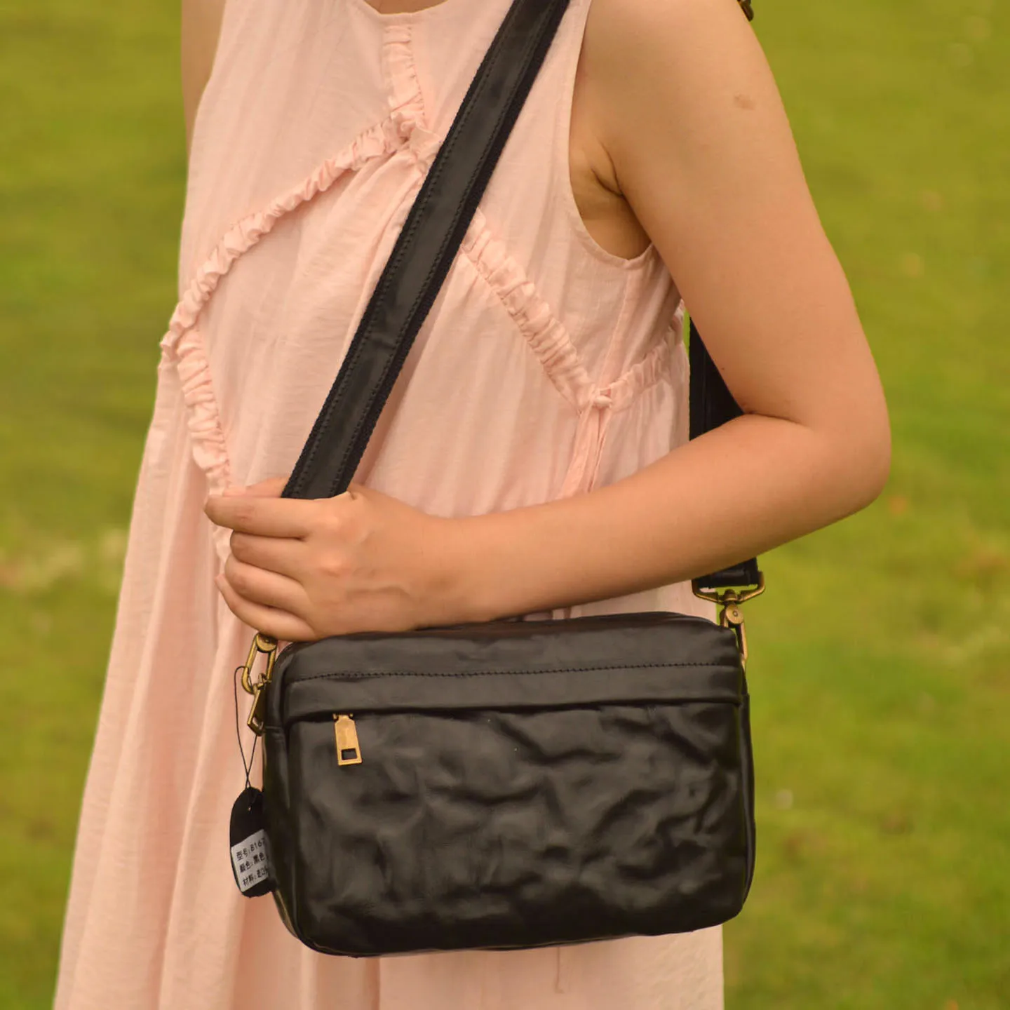 AETOO Retro American genuine leather small square bag - new lightweight and casual multi-pocket shoulder bag for men and women,