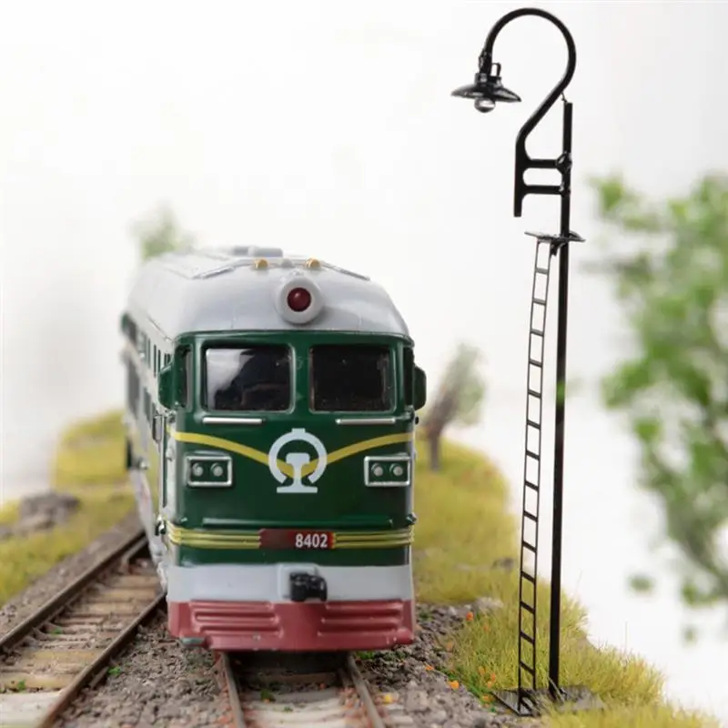 1:87 HO Scale LED Street Light Model Train Railroad Station Yard Lamp Path Post Light for Model Railway Layout