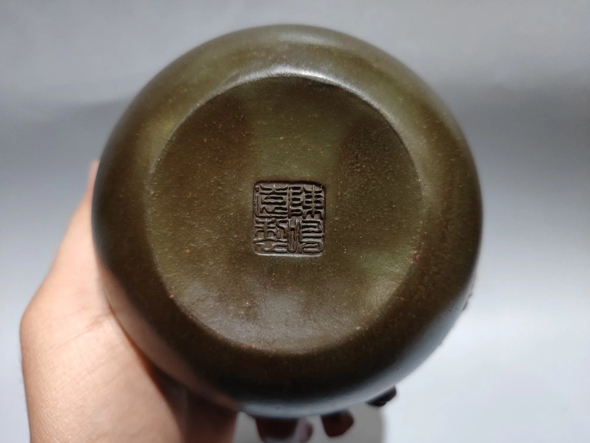 Yixing Purple Clay Pot Kettle two-color Monkey Peach Cover Peach leaf pattern Tree  root handle pot Teapot Flagon Tea Maker