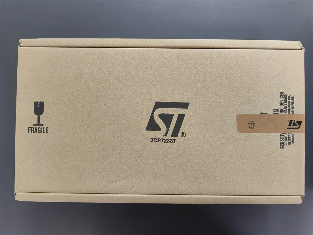 STM8L052C6T6 جودة عالية جديدة