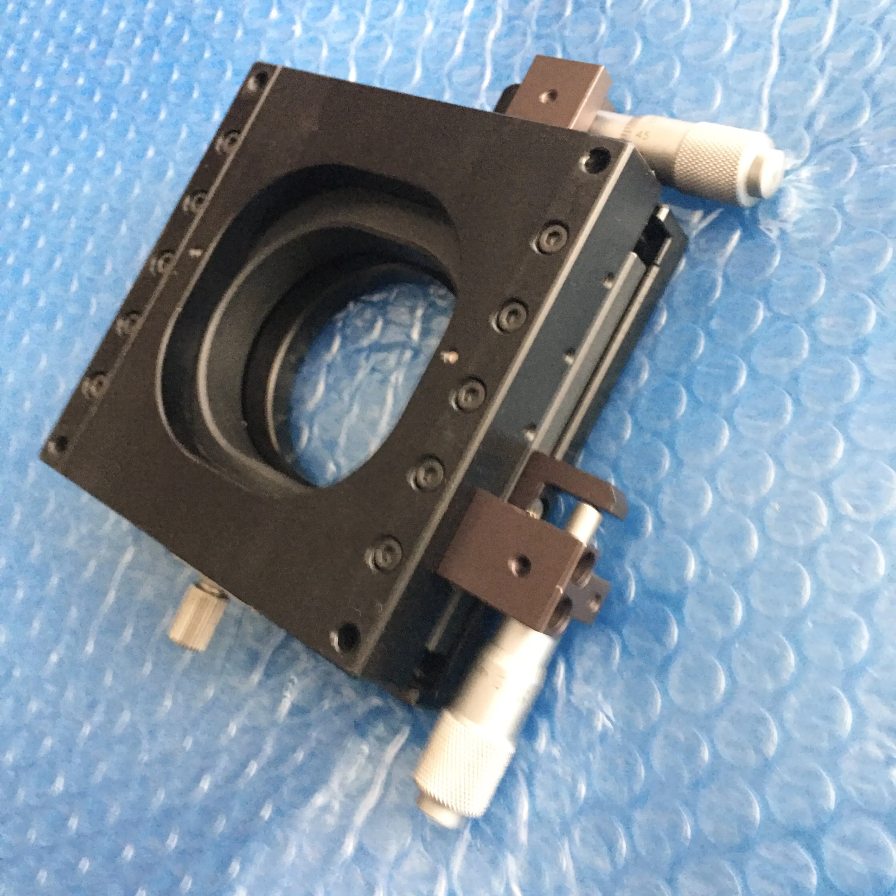 New XY-axis ultra-thin steel hollow optical fine-tuning platform manual displacement model LY100-LBK