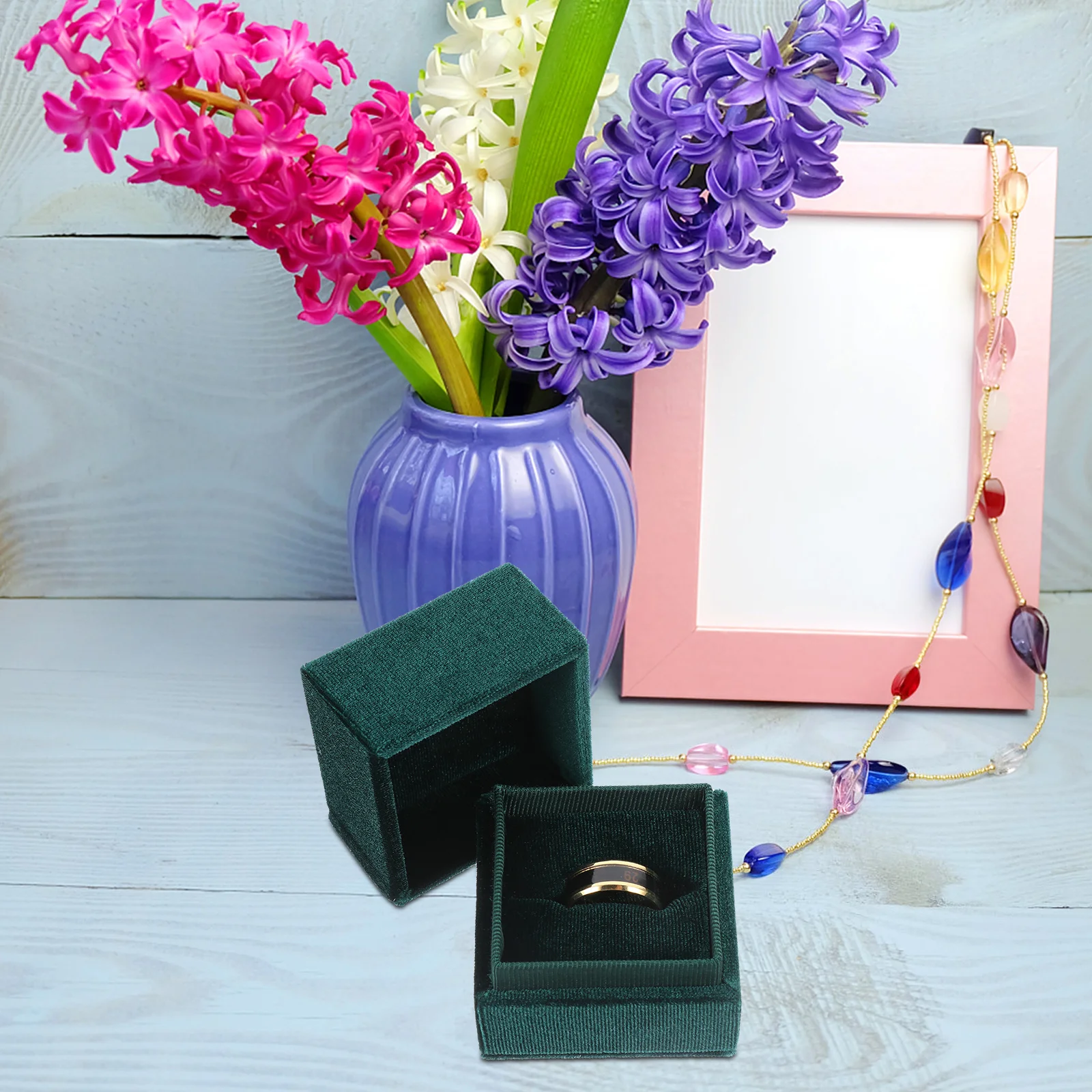 

1Pcs Swan Flannelette Square Ring Box Jewelry Storage Case Portable Lightweight Display Container Wedding Proposal Gift