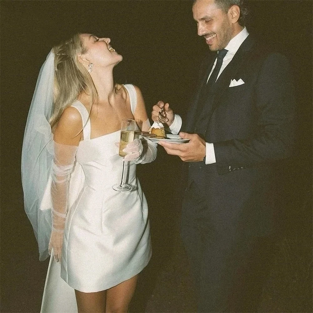 

Satin Homecoming Dresses Bow Women Wedding Dresses for Bride Short Cocktail Gowns