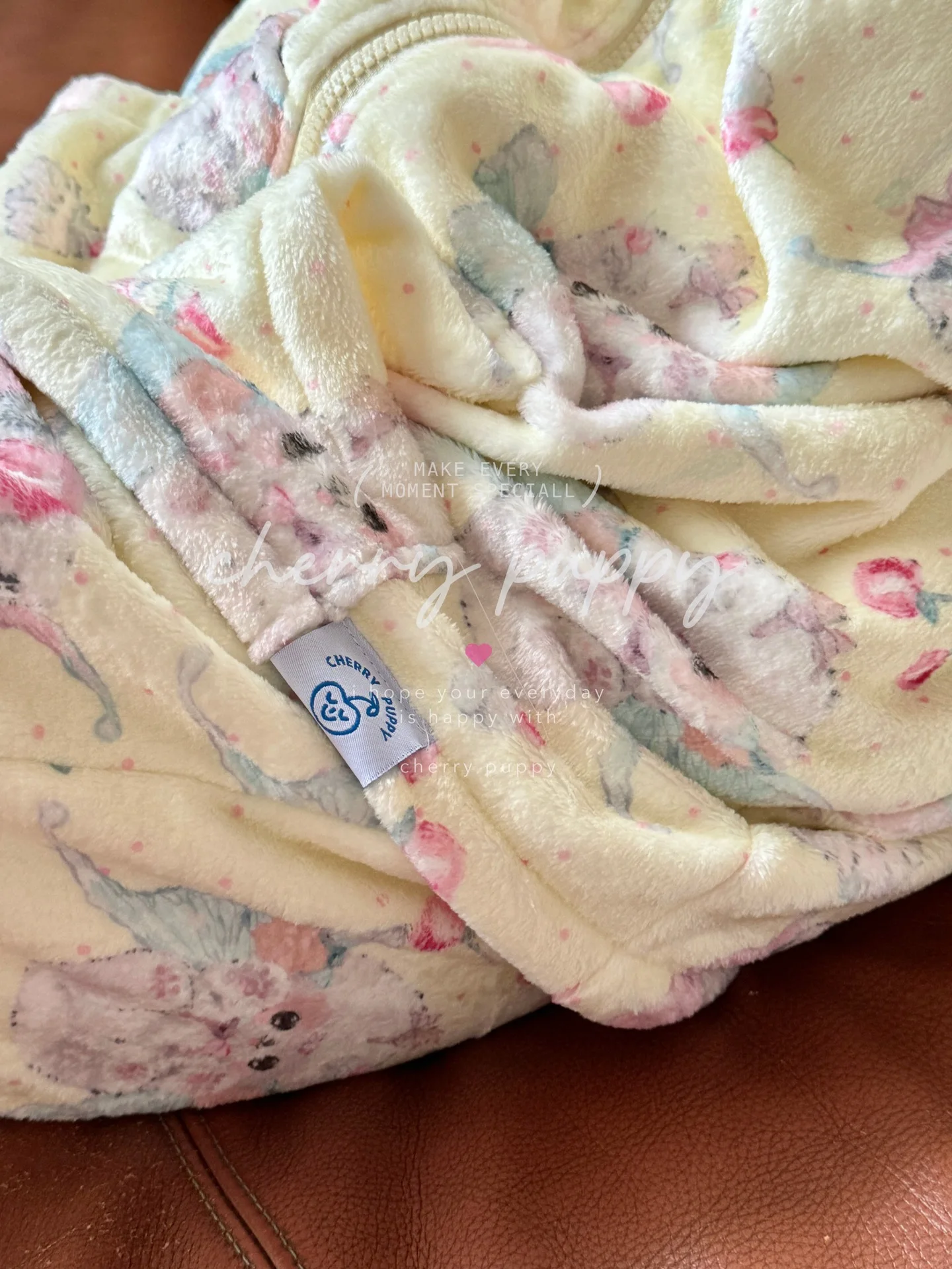 Japanese Original Flannel Cartoon Warm Pajamas Women's Autumn Winter Coral Fleece Soft Comfortable Long-sleeved Loungewear Set