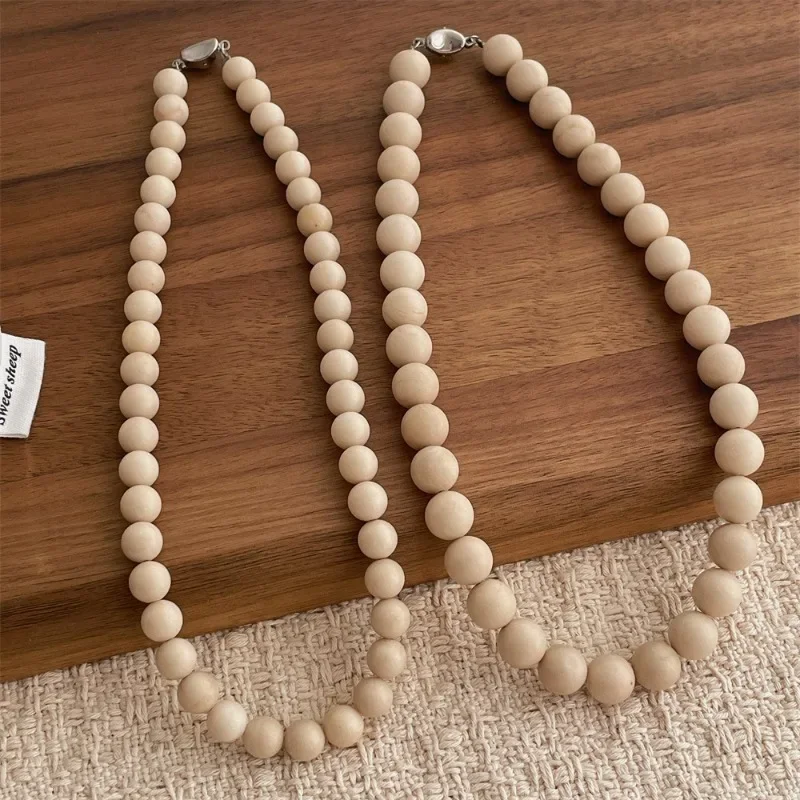 

New Trendy 9mm 11mm Beige Natural Stone Beaded Necklace for Women Female Silver Plated Gold Coin Buckle Chokers Wholesale