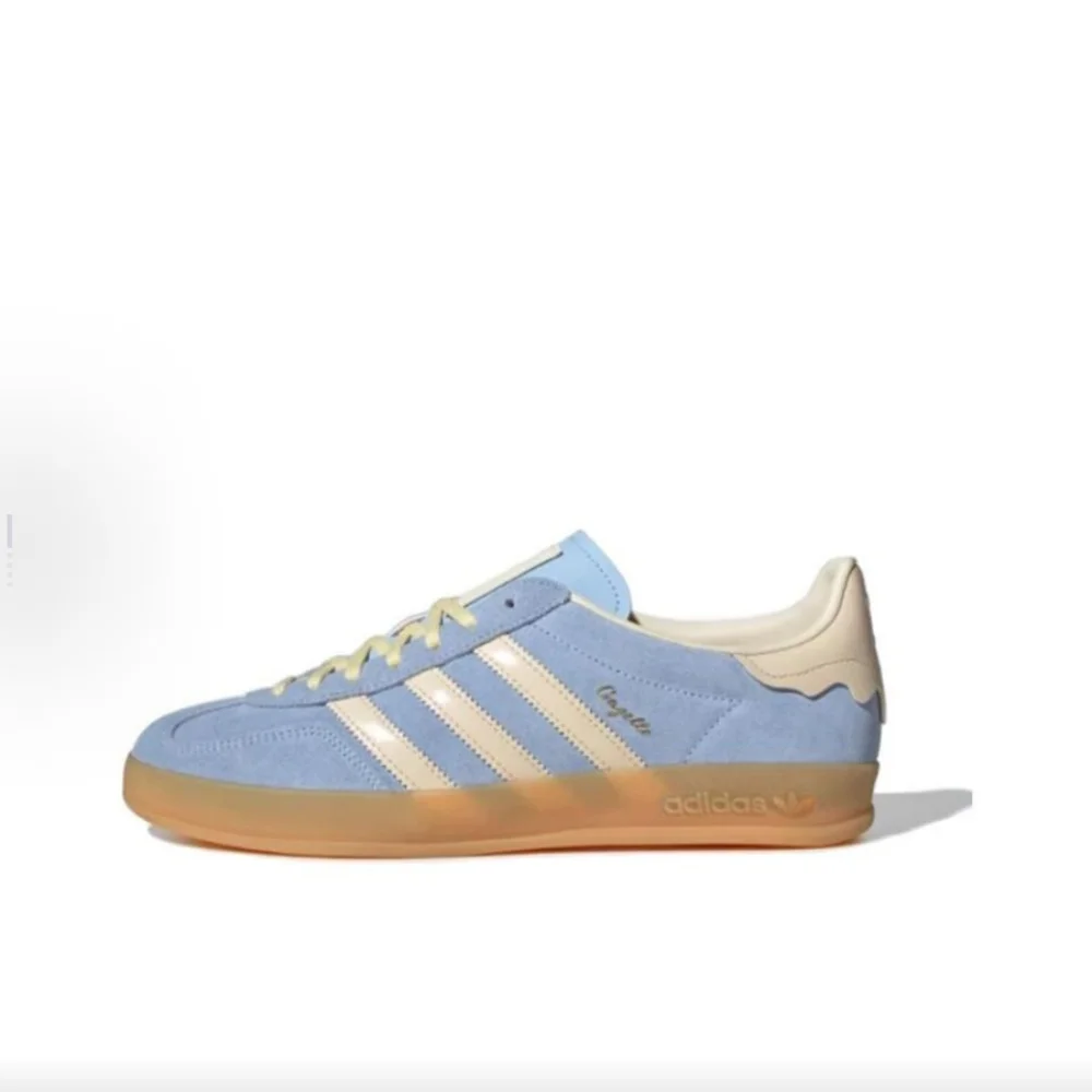

Кроссовки adidas Originals GAZELLE INDOOR: удобные и универсальные, с тонкой подошвой, прочные, низкие, унисекс, синие, JR8029