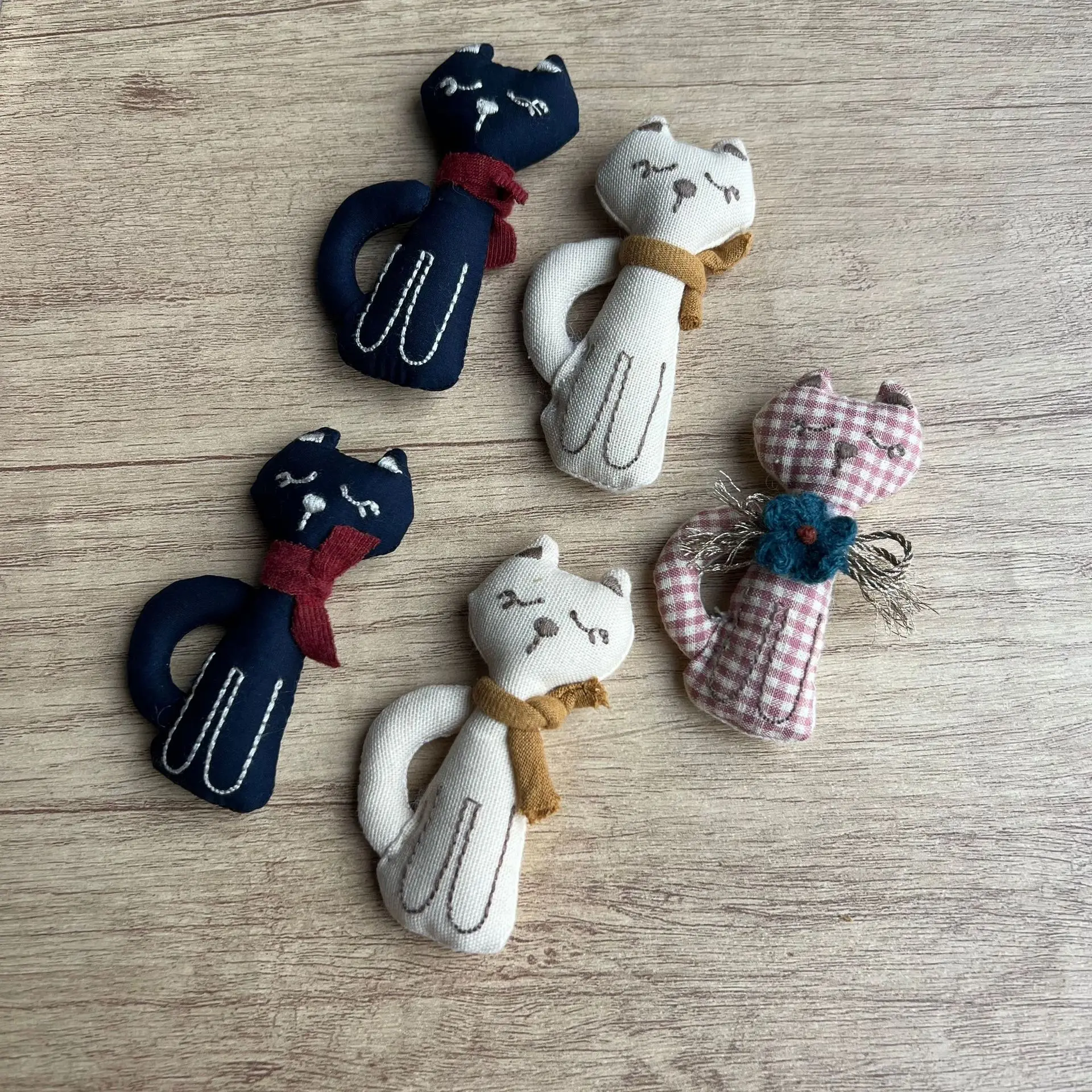 Cotton Linen Kitty Hanging Ornament DIY Embellishment for Kids Apparel Footwear Headwear Purse Sewing Supply Cute