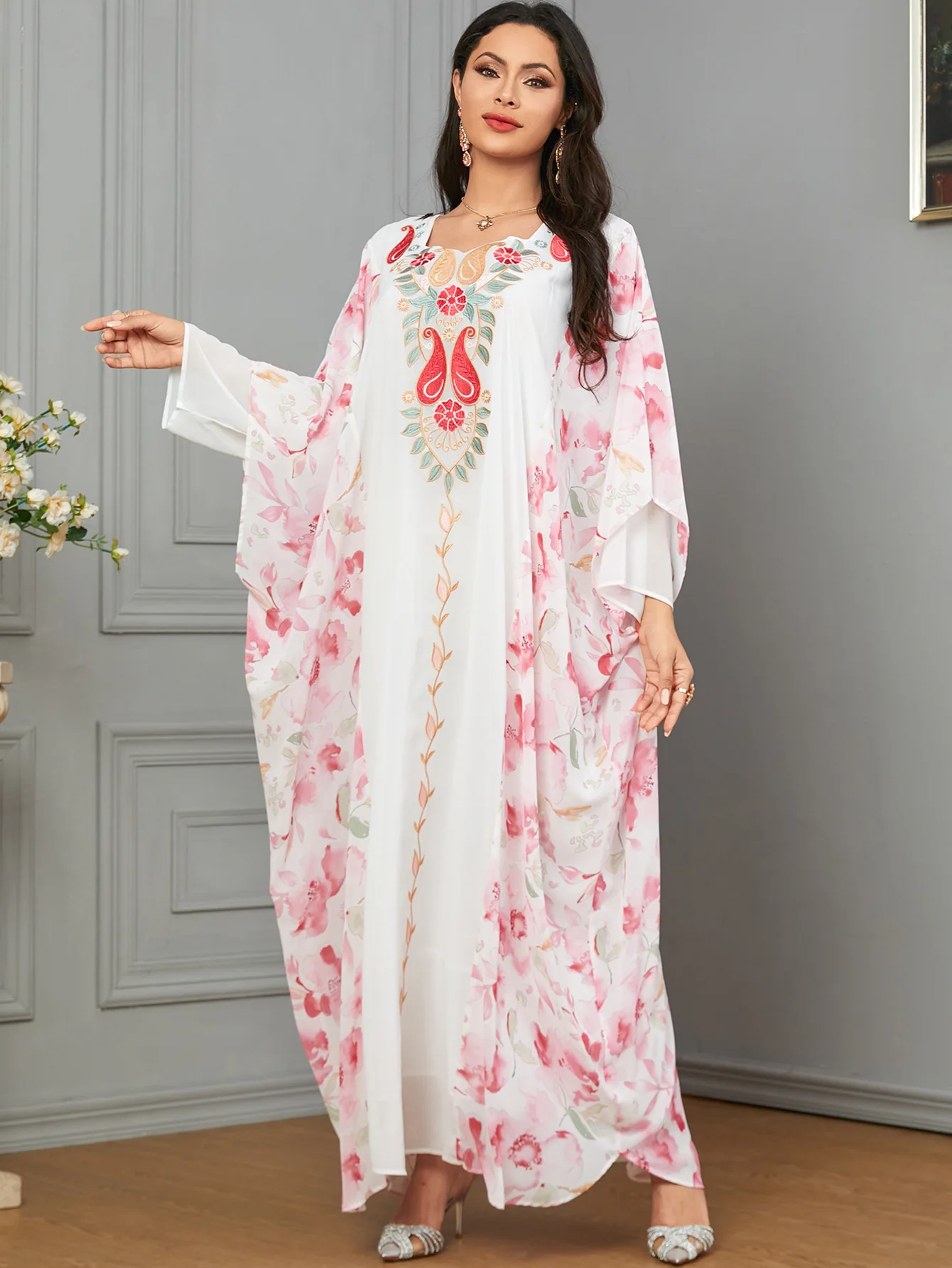 

New Abayas for Women Loose Print Batwing Sleeve Dress Muslim Abaya Dubai Turkey Kaftan Islam Clothing Marocain Caftan Robe Gown