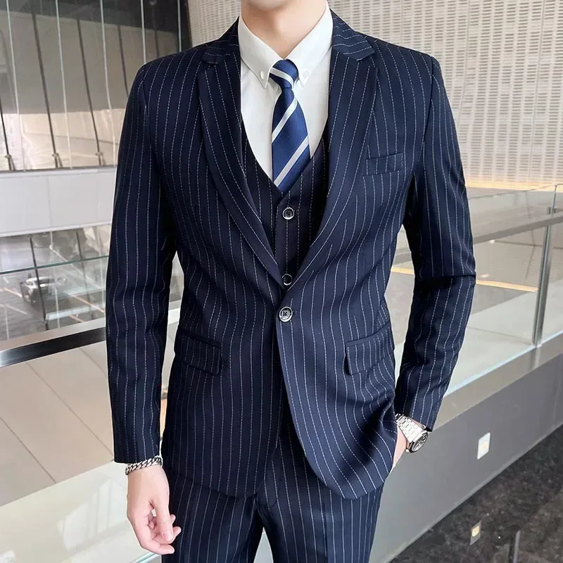 Striped Suits For Men Slim Fit Groom Tuxedo Wedding Notch Lapel Fashion Italian Formal Business Suit 3 Pcs