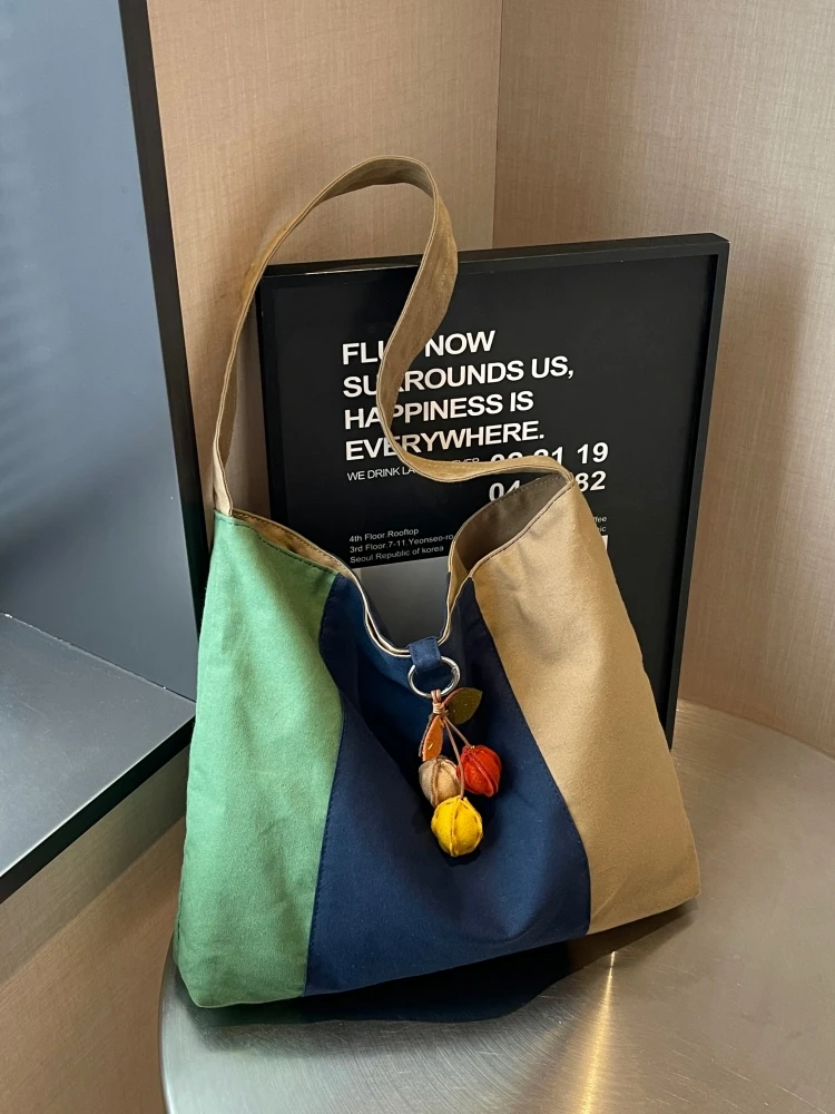Simple Canvas Shoulder Bag for Women Commuter Fashionable Handbag Student Bag 2026 New Style Bear Lady Brand Soft Handle
