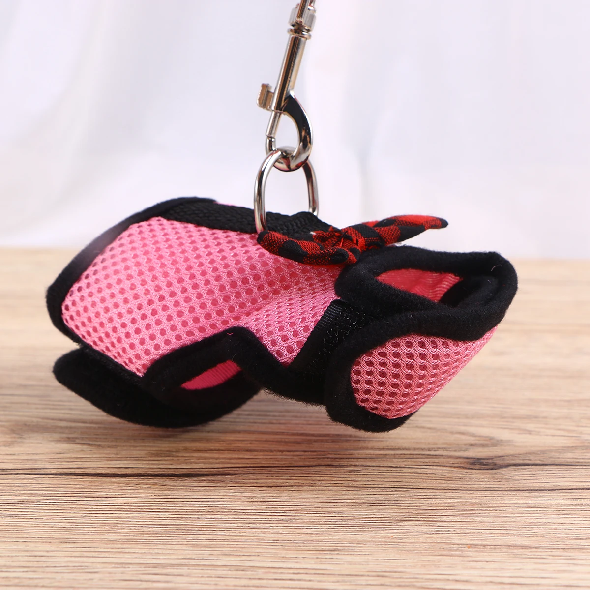 

Pet Mesh Breathable Harness Leash Bow Design Small Animal Vest Pink Size L Lightweight Pet Supplies Harness with Leash
