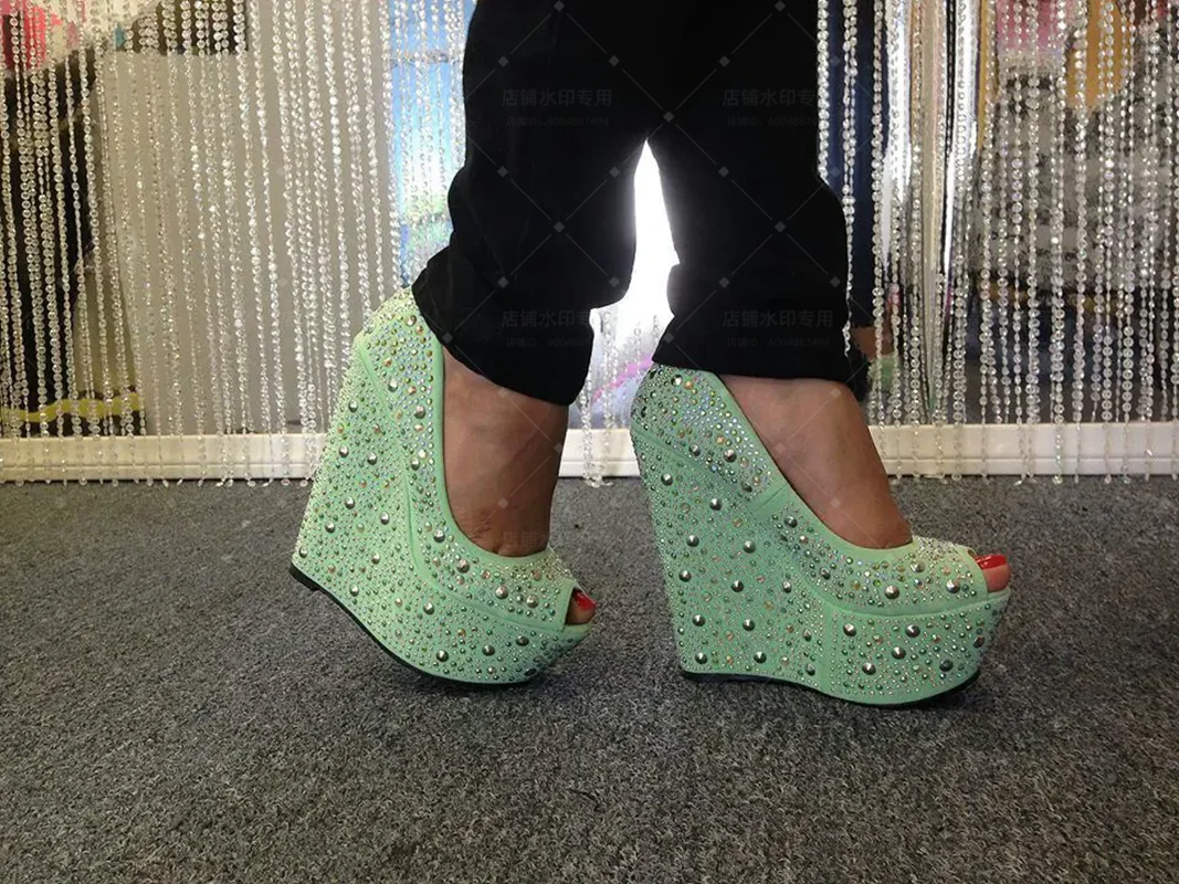 Crystal Stud Light Green Wedge Pumps Women Platform Peep Toe Pumps Luxury 14CM High Heel Low Top Shoes