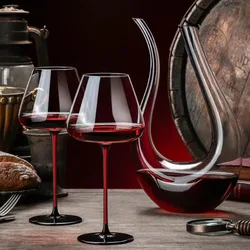 Two sets of red wine glasses, household light luxury crystal glasses, big belly decanter, grape goblet.