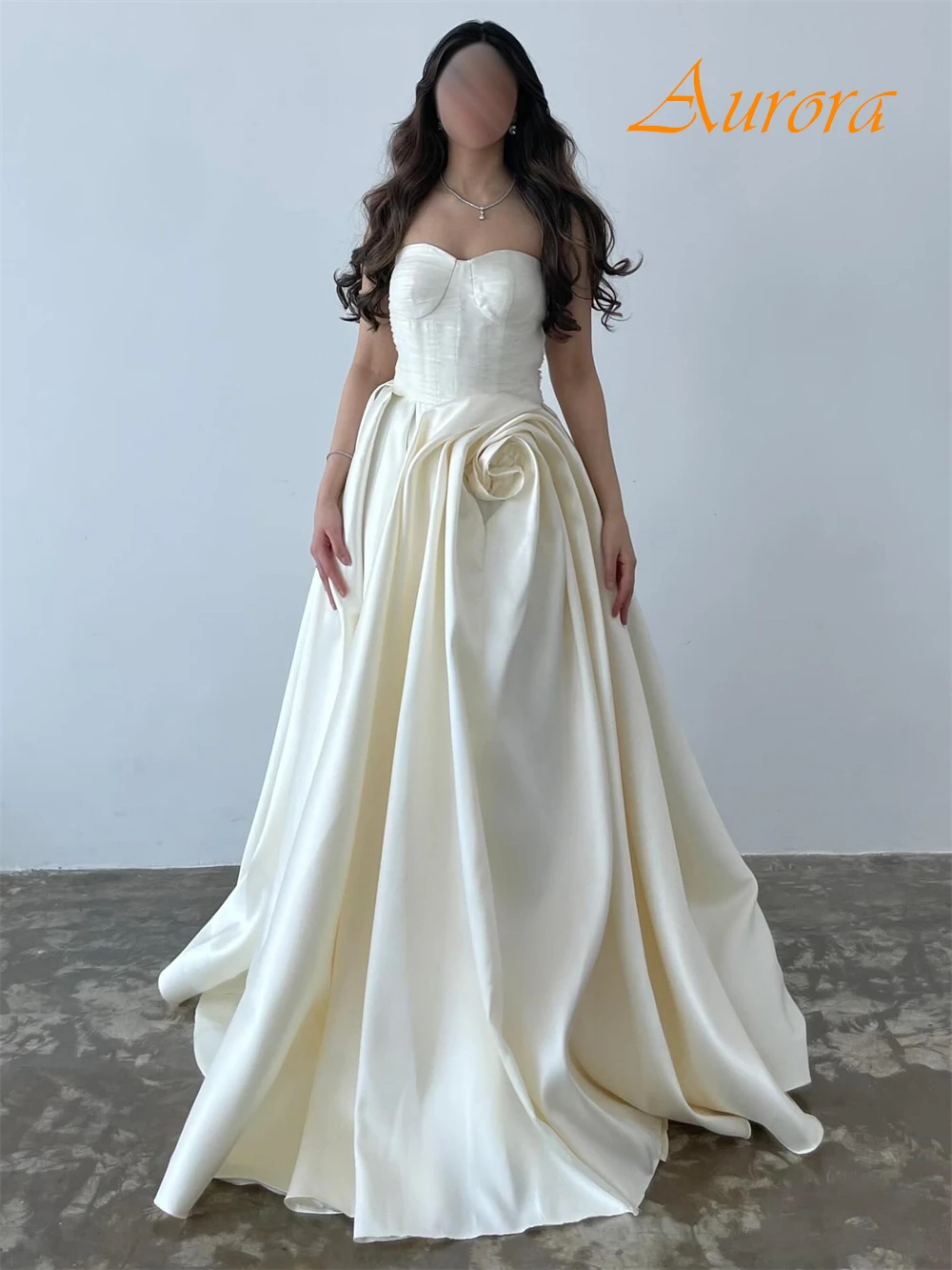 

Customized Elegant Strapless Evening Dress and Temperament Satin Special Occasion Gowns and Delicate Flowers Cocktail Dresses