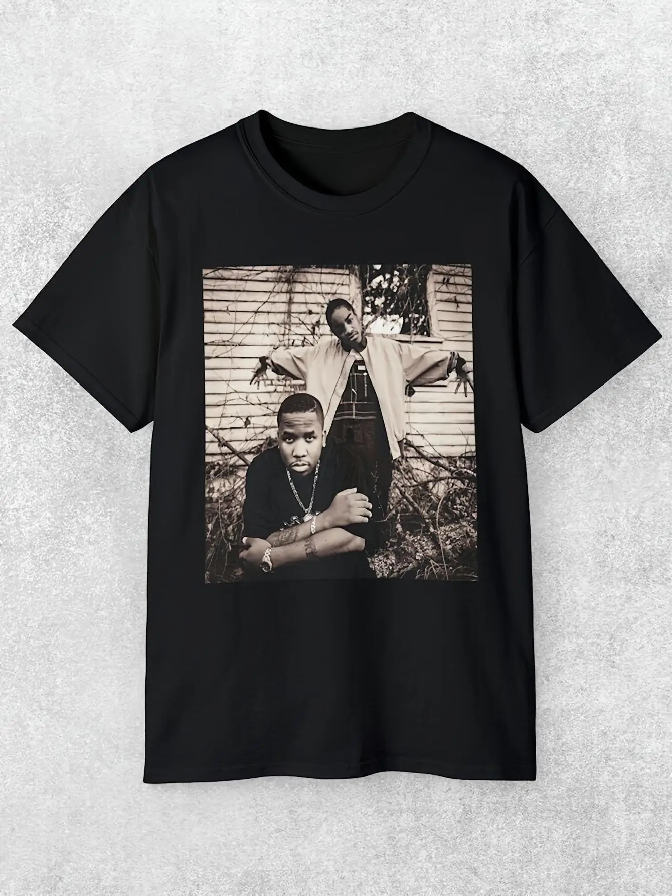 Y2K Vintage Hip-Hop Graphic T-Shirt From The 90S - Retro Rap Music Tee with Print of Iconic Rappers From The 90S, Oversized Unisex Cut, Black and White Monochrome Design, Casual Streetwear for Men and, Comfortable for All Seasons, Size