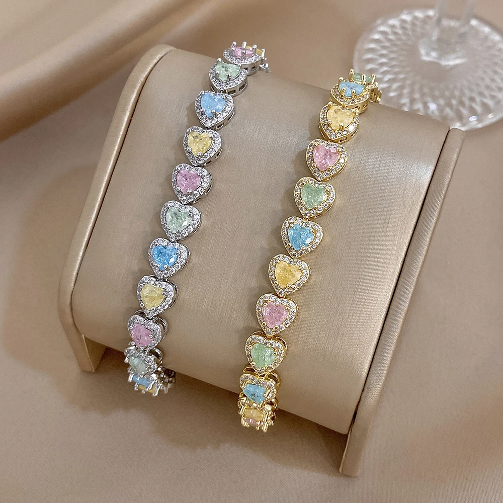 AENSOA Damen-Armband aus Kupfermaterial, zierliche, bunte Herz-Zirkon-Handkette, klassischer, romantischer, wasserdichter Schmuck – Detail 6