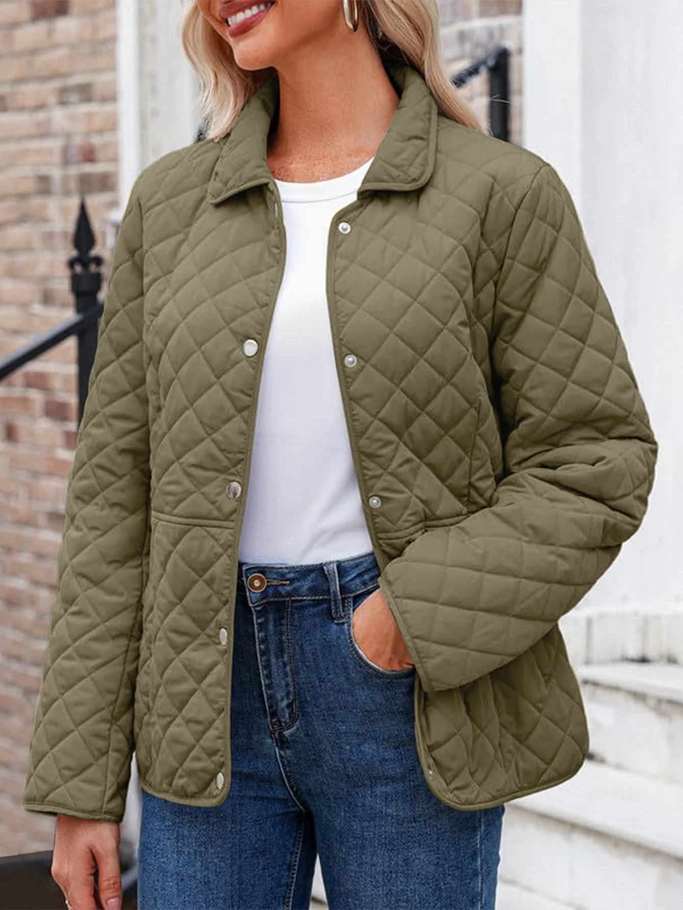 Damski płaszcz pikowany jesienno-zimowy wygodny prosty gładki długi rękaw jednorzędowy zapinany na guziki z kieszeniami klapy na co dzień