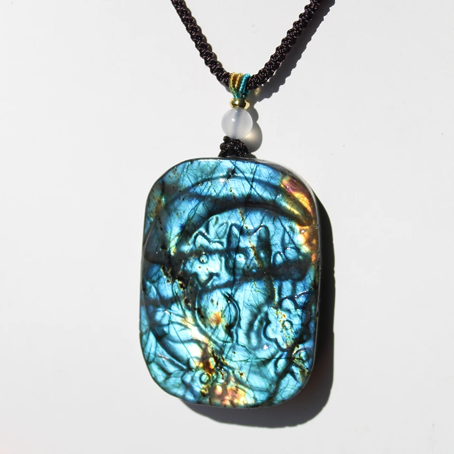 

Натуральный сильный синий вспышка лабрадорит драгоценный камень кристалл прекрасный сад кошка картина резьба ожерелье кулон для подарка