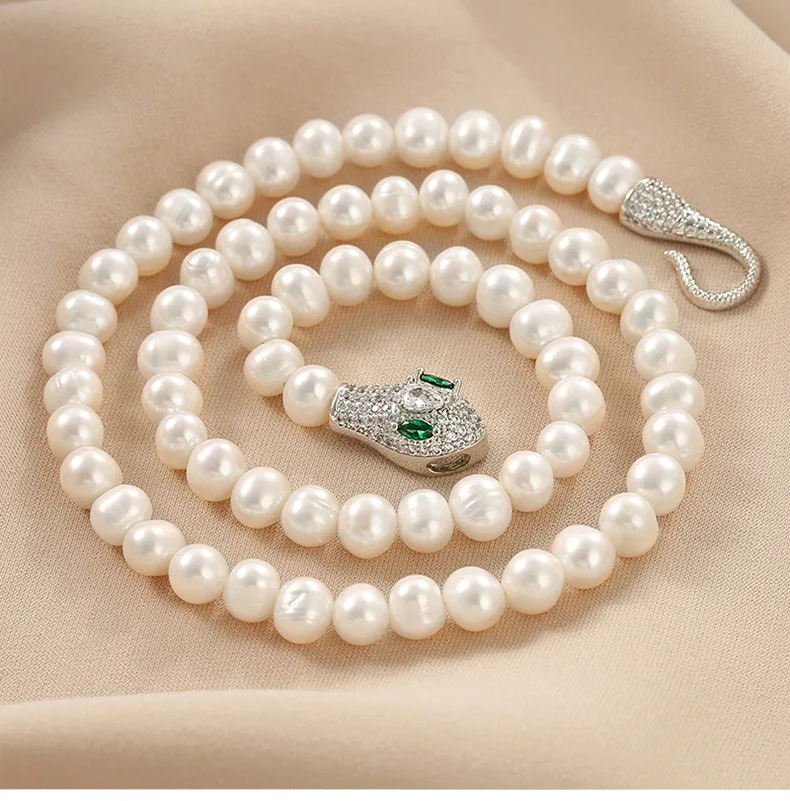 

Exquisite 7-8mm Freshwater pearl short necklace spirit snake design high-end sense hanging chain high-end sense collarbone chain