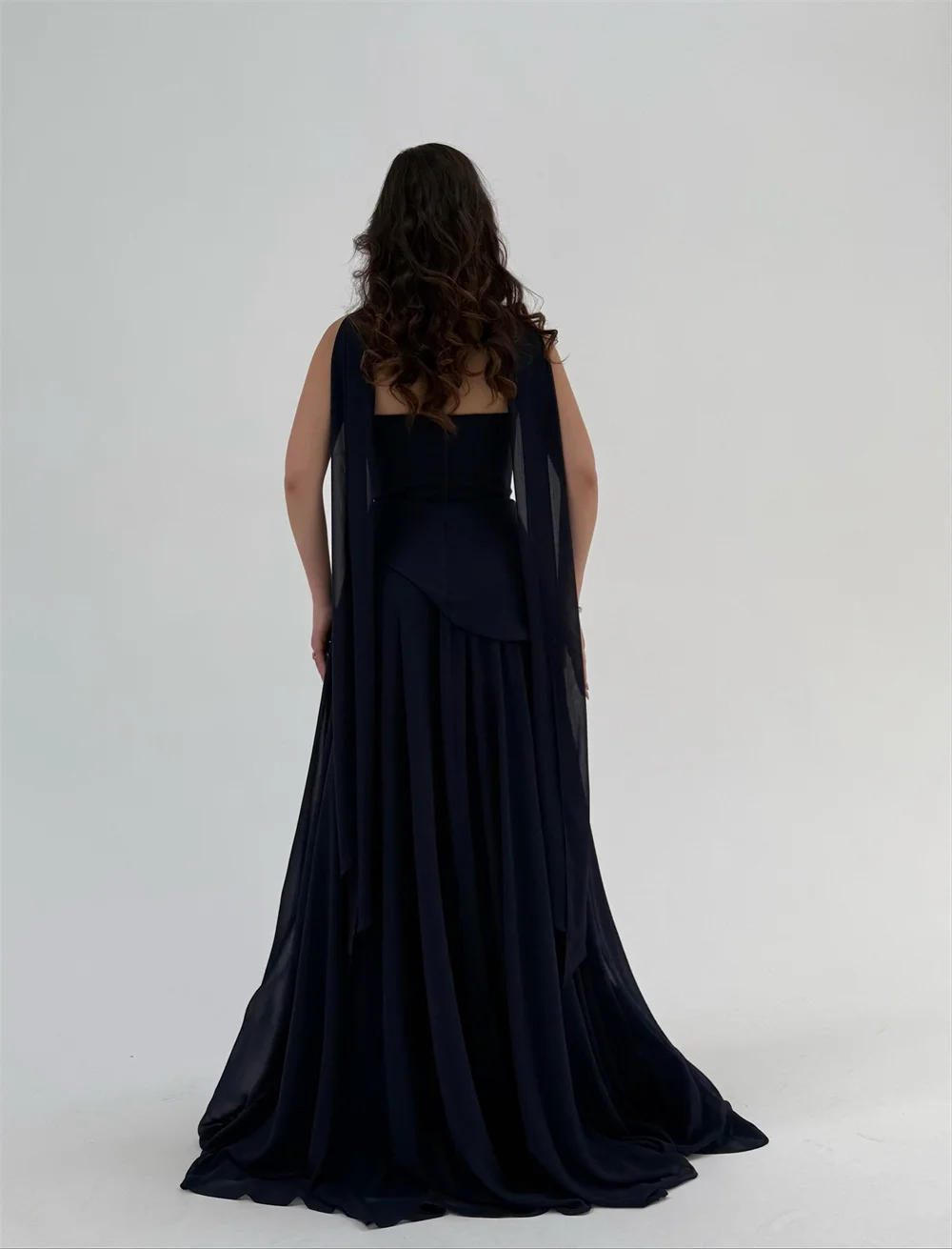 Klassisches formelles trägerloses Meerjungfrau-Abendkleid, ärmellos, bodenlang, Abendkleid, Sweep-Zug, individuelles Damen-Partykleid