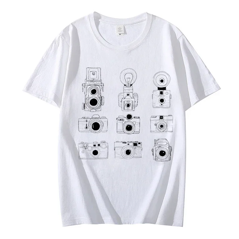 

A Casual and Comfortable Printed Short-sleeved T-shirt for Men, a Fun Photography T-shirt for Fashion Photography Enthusiasts