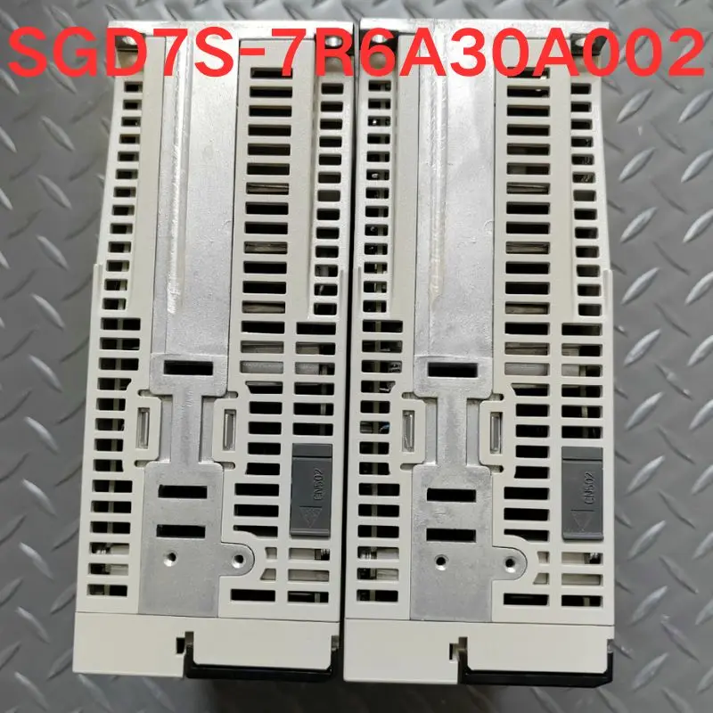 Second-hand test OK   Servo Driver  SGD7S-7R6A30A002