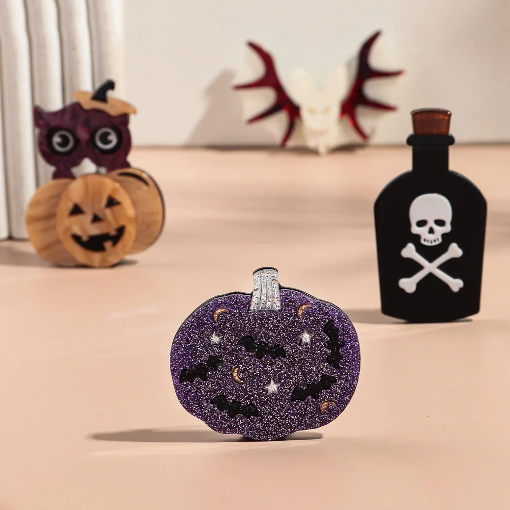 Halloween Day Acrylic Bat Night Light Brooches for Women Glitter Pumpkin Brooch Lapel Pins Clothing 2024 Trend Accessories
