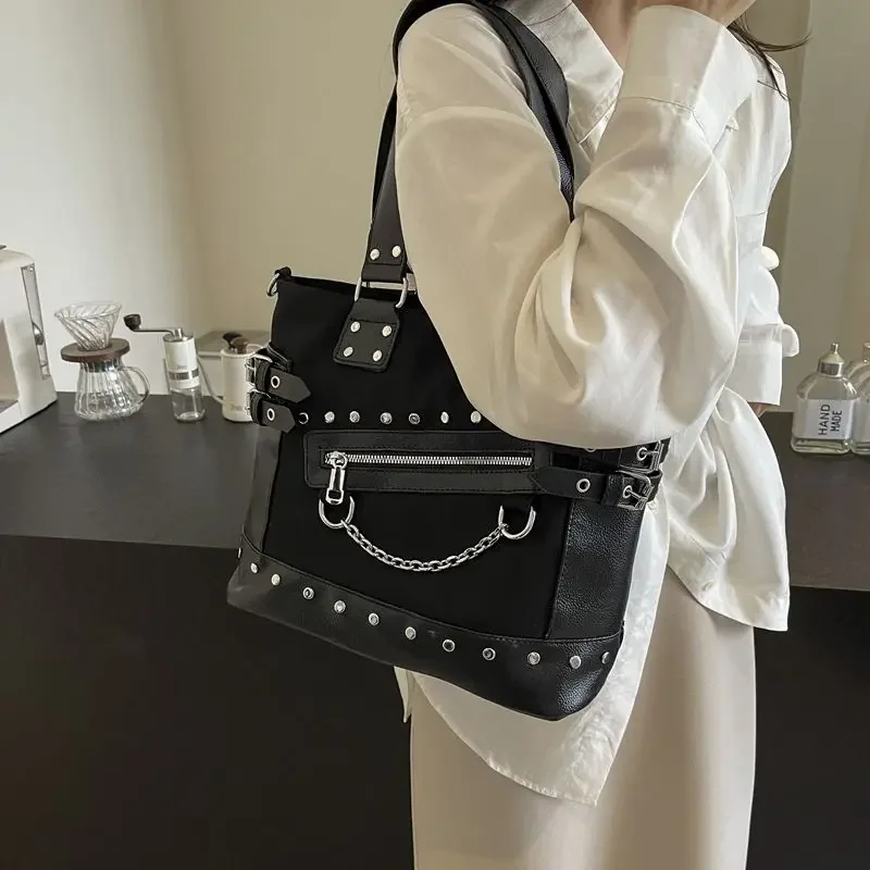 Spicy Girl Punk Backpack Niche Fashion Rivet Motorcycle Bag 2024 New High-end Large Capacity Single Shoulder Crossbody Handbag