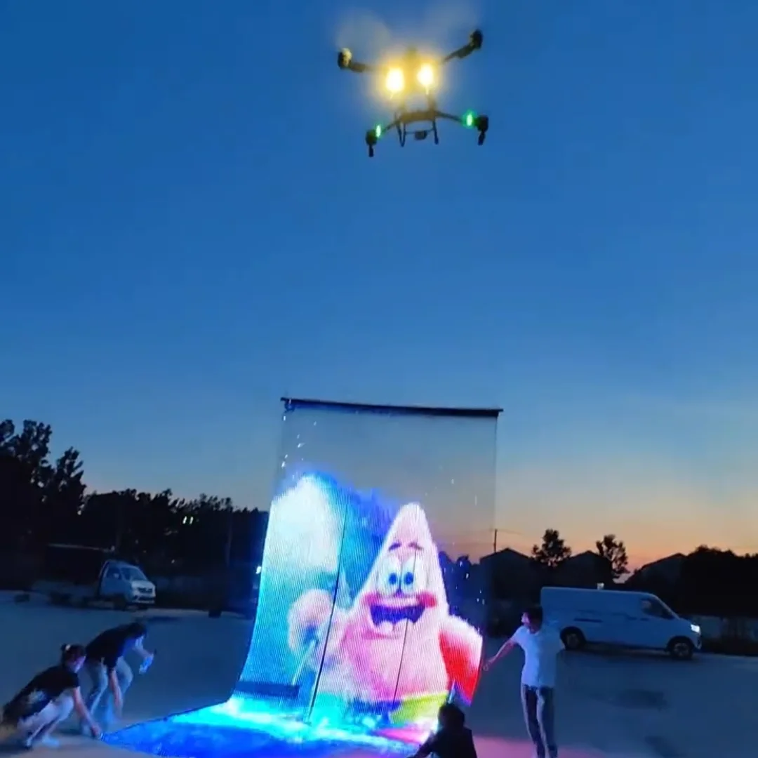 LED Flying Sky Textile Screen, Stage Advertising Full Color Flying Advertising Flag Display, Unmanned Aerial Vehicle Compatible