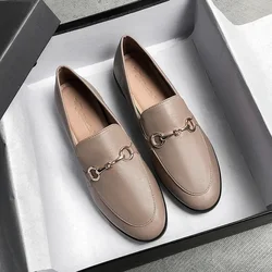Horse title buckle loafers women 2024 new style one foot flat small leather shoes women's size