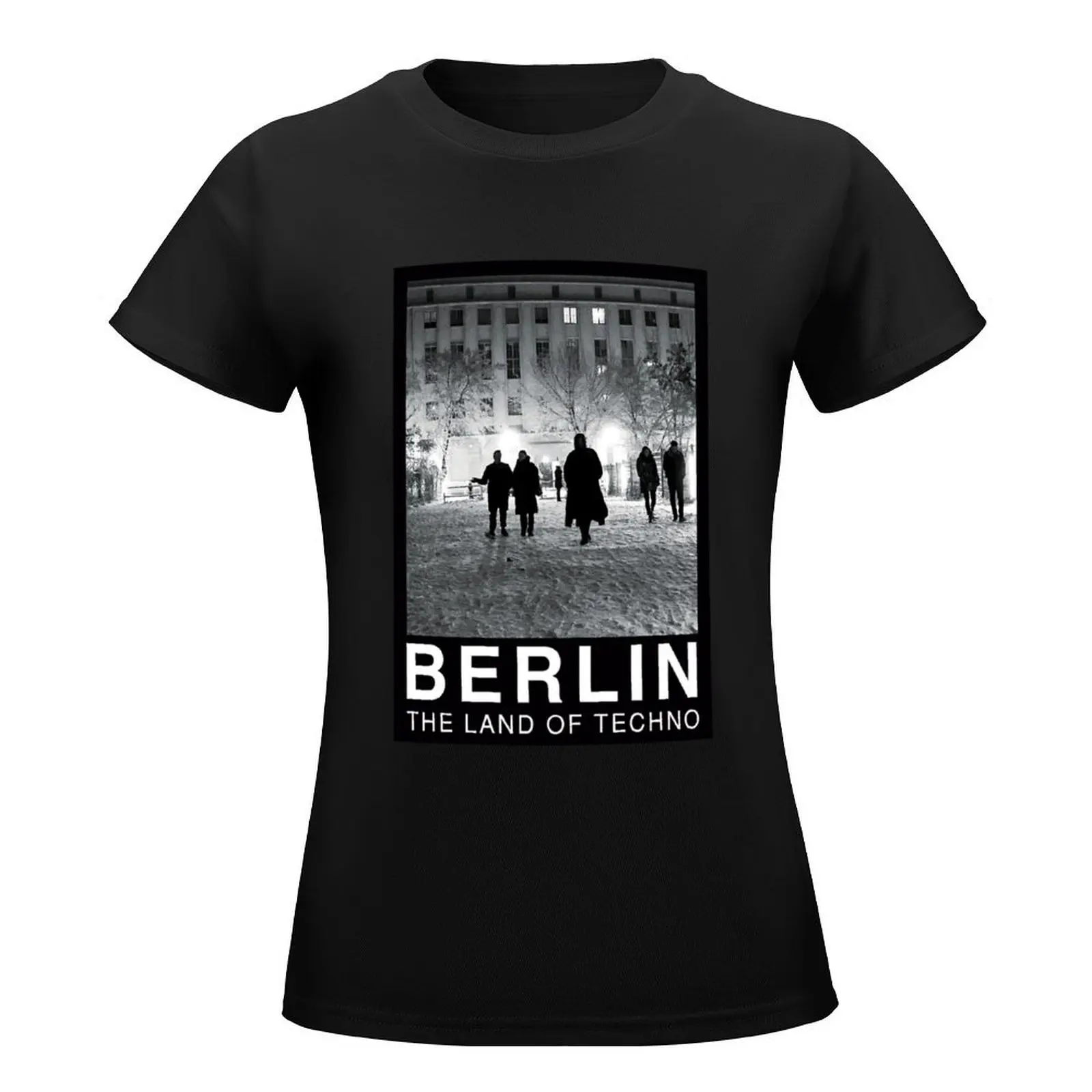 Berlino-The Land of Techno t-shirt abbigliamento femminile grafica abbigliamento estetico magliette da allenamento per donna