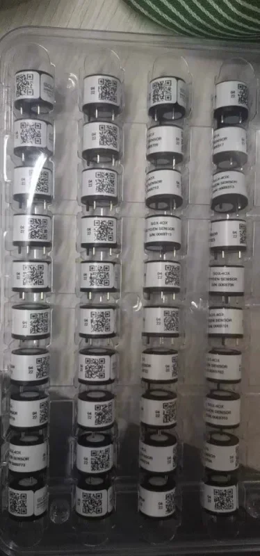 SGX 4OX oxygen sensor has high performance, high price, no leakage, long night life, and can replace 4OXV O2-A2 S+4OX