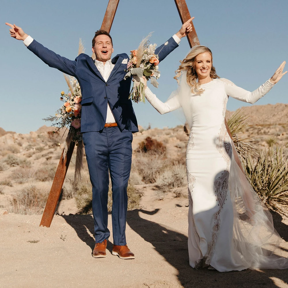 Robe de mariée en Satin avec découpe en dentelle, robe de mariée rustique, sur mesure, à manches longues, dos nu, avec des Appliques au cou de Bateau