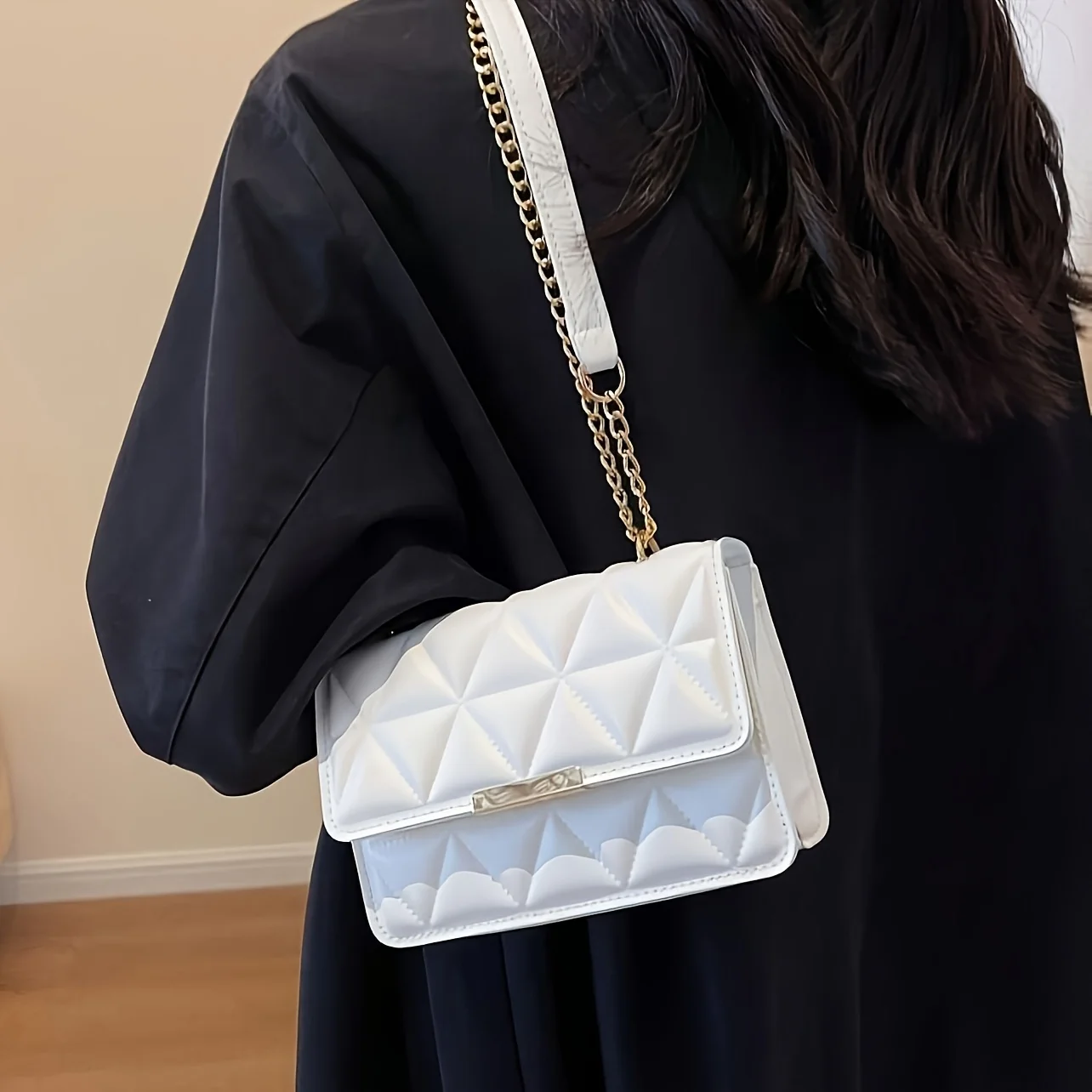 Modische Damen-Umhängetasche, schicke kleine quadratische Tasche für Damen, luxuriöse gesteppte Handtasche für tägliche Reisen, Shopping, Partys. – Detail 9