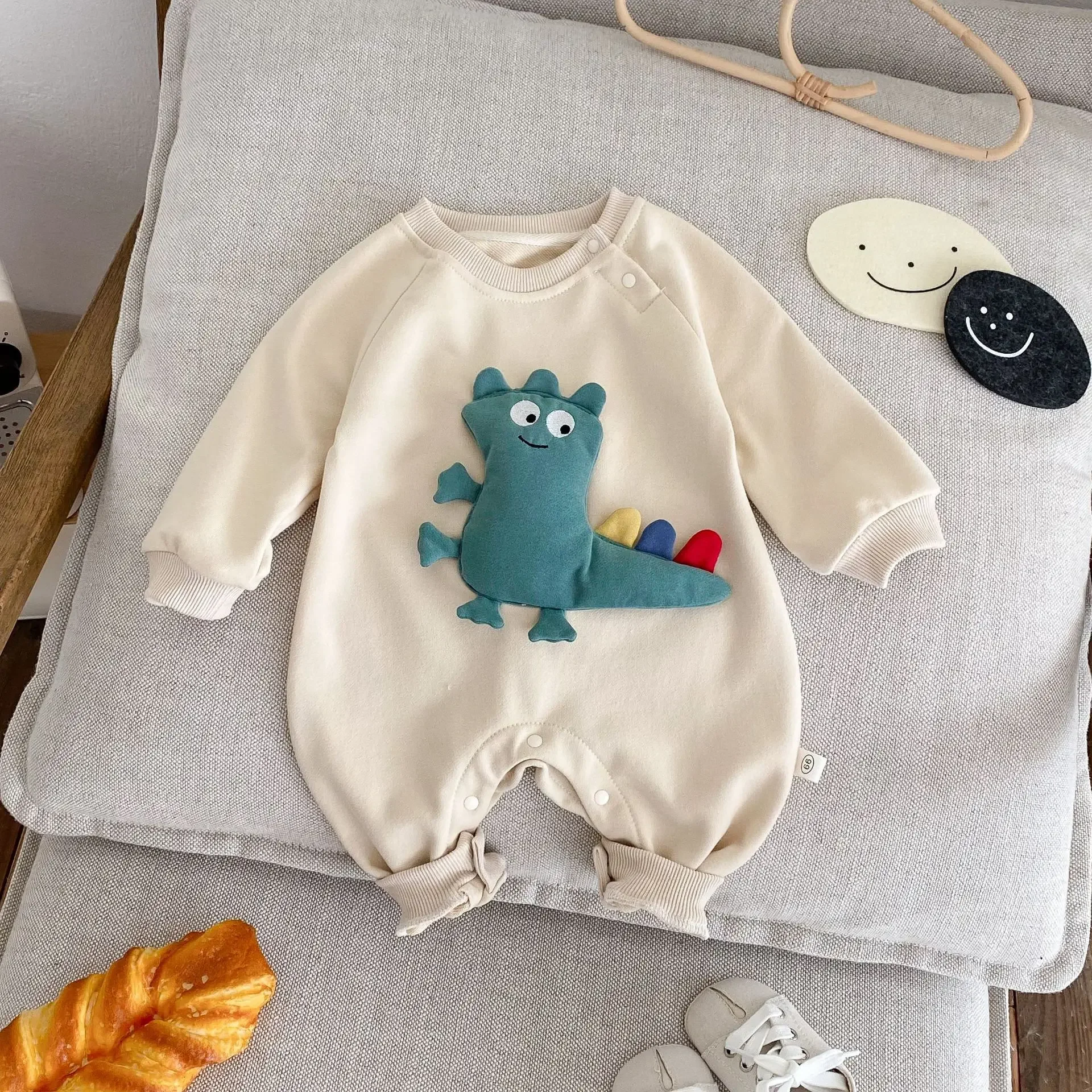 

Baby cartoon romper 0-2 years old autumn Korean children's clothing boy super cute kids toddler wear افرولات حديث ولادة