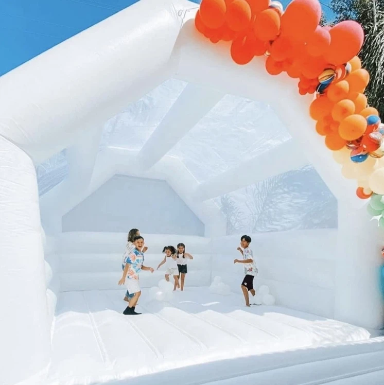 Inflatable White Bounce House Castle Commercial Grade Inflatable Jumper Bounce House with Air Blower Wedding Bouncy Castle Jum