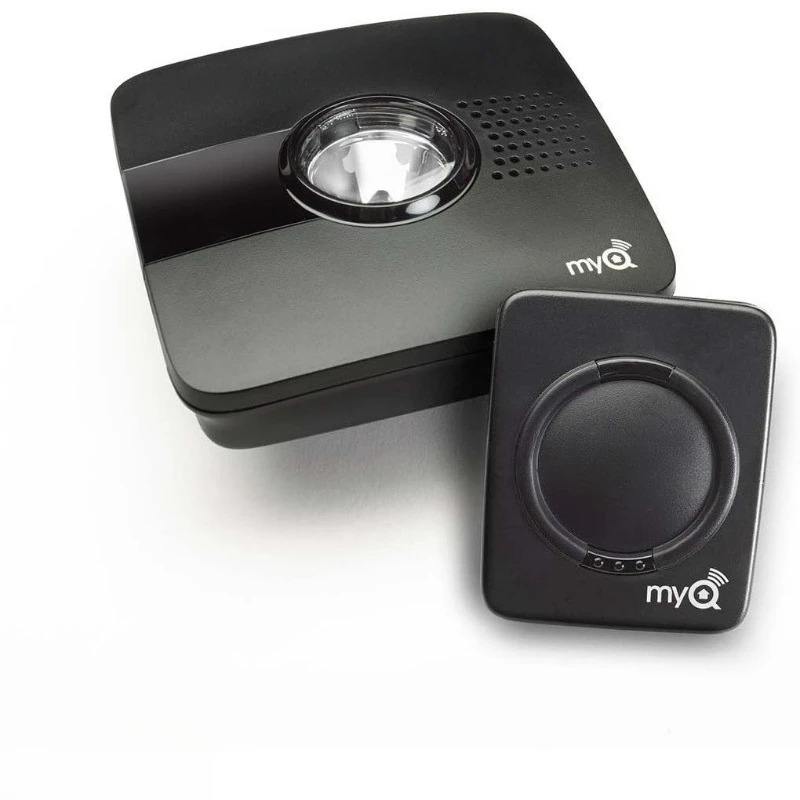 

Liftmaster MyQ Garage Universal Smartphone Garage Door Controller, 821 lm