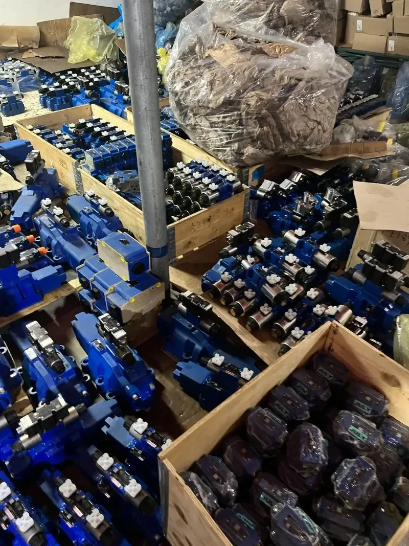 مضخة المكبس الهيدروليكي إيتون PVXS-130M04R0001R01SWA