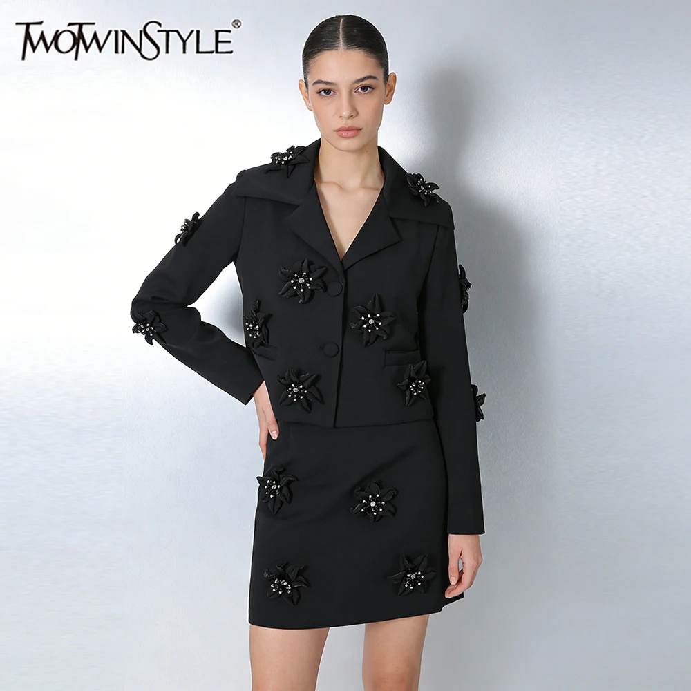 

TWOTWINSTYLE Утягивающие комплекты из двух предметов с 3D цветами для женщин, короткий пиджак с лацканами и длинными рукавами, комплект с юбкой с высокой талией, женский новый