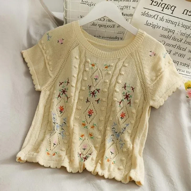 Knitted Sweater Short Sleeved Women's Summer Thin Thick Needle Slim Fit Round Neck Short Embroidered Tops Women's Clothing