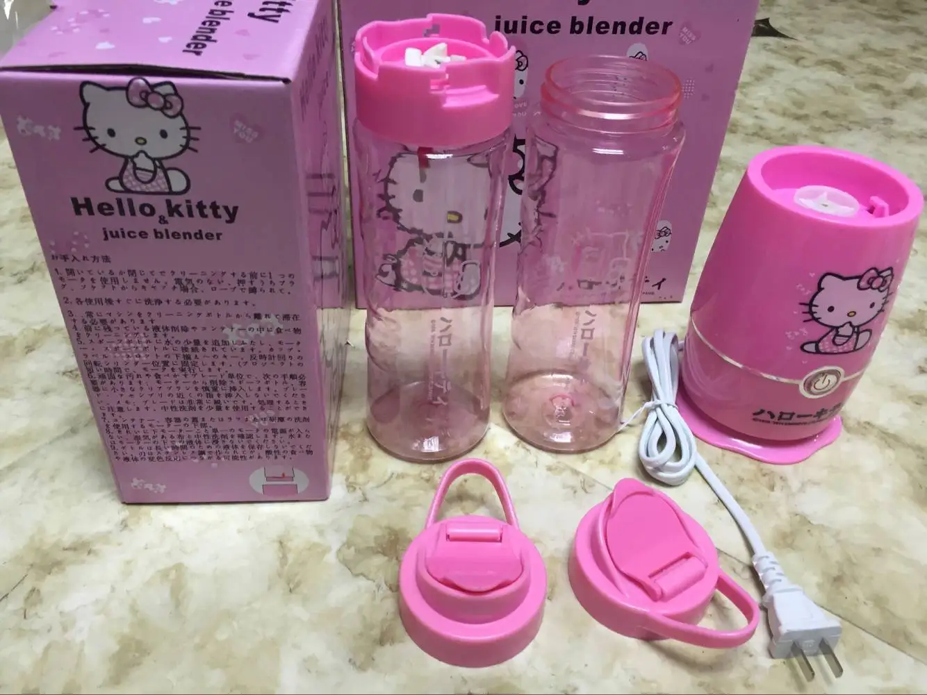 2024HOT MINISO Wyciskarka do soków z podwójną filiżanką do użytku domowego kawaii Hello Kitty kreskówka urocza kuchnia maszyna do wyciskania soku