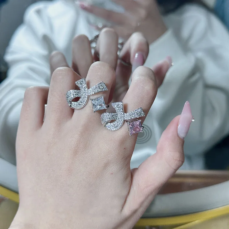 

MDL Moissanite style style full of diamonds bow ring with 18K gold plated, absolutely beautiful princess pink.