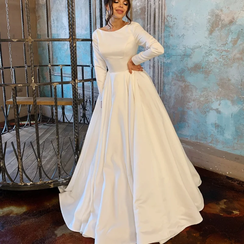 

Wholesale Simple Elegant Long Sleeve O-Neck Boho Satin Open Back Floor Length A-Line Wedding Dress for Women Wedding Gown