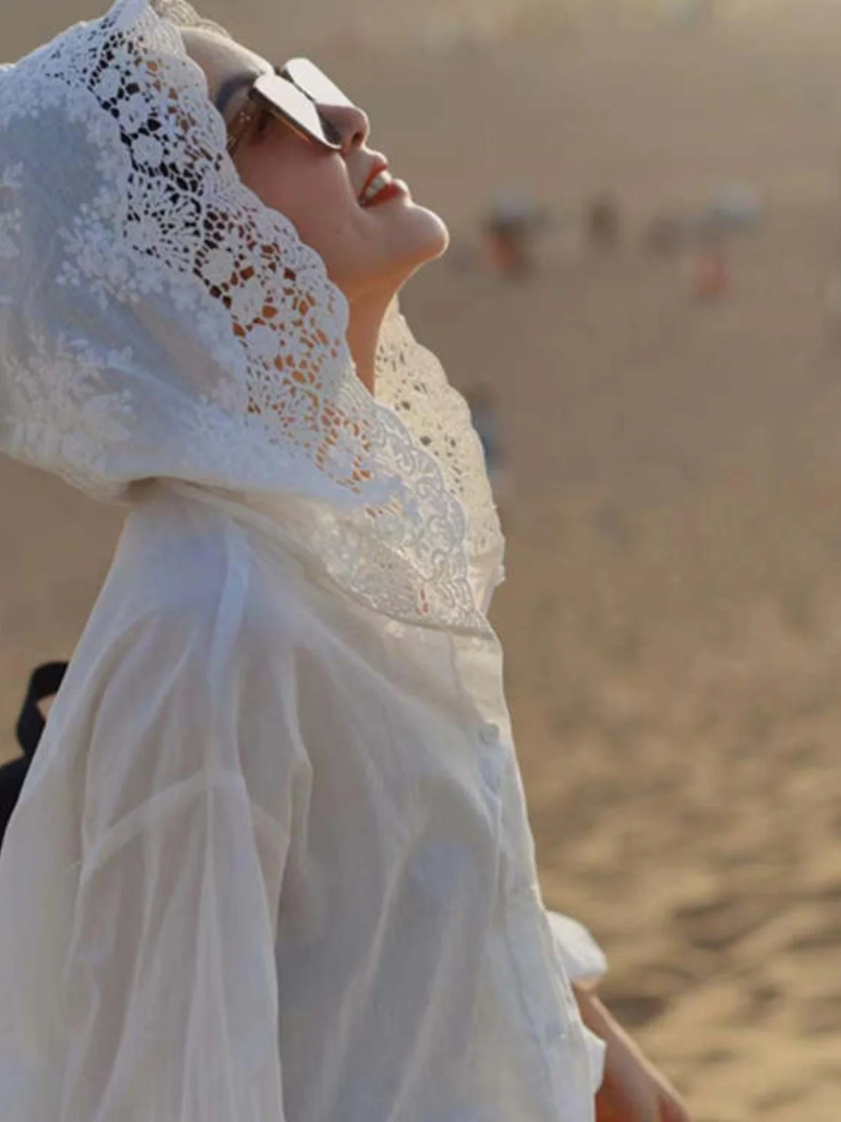 Lente witte capuchon irt dames retro kant ontwerp losse irt unieke super mooie top trendy Koreaanse Sle Long Sve