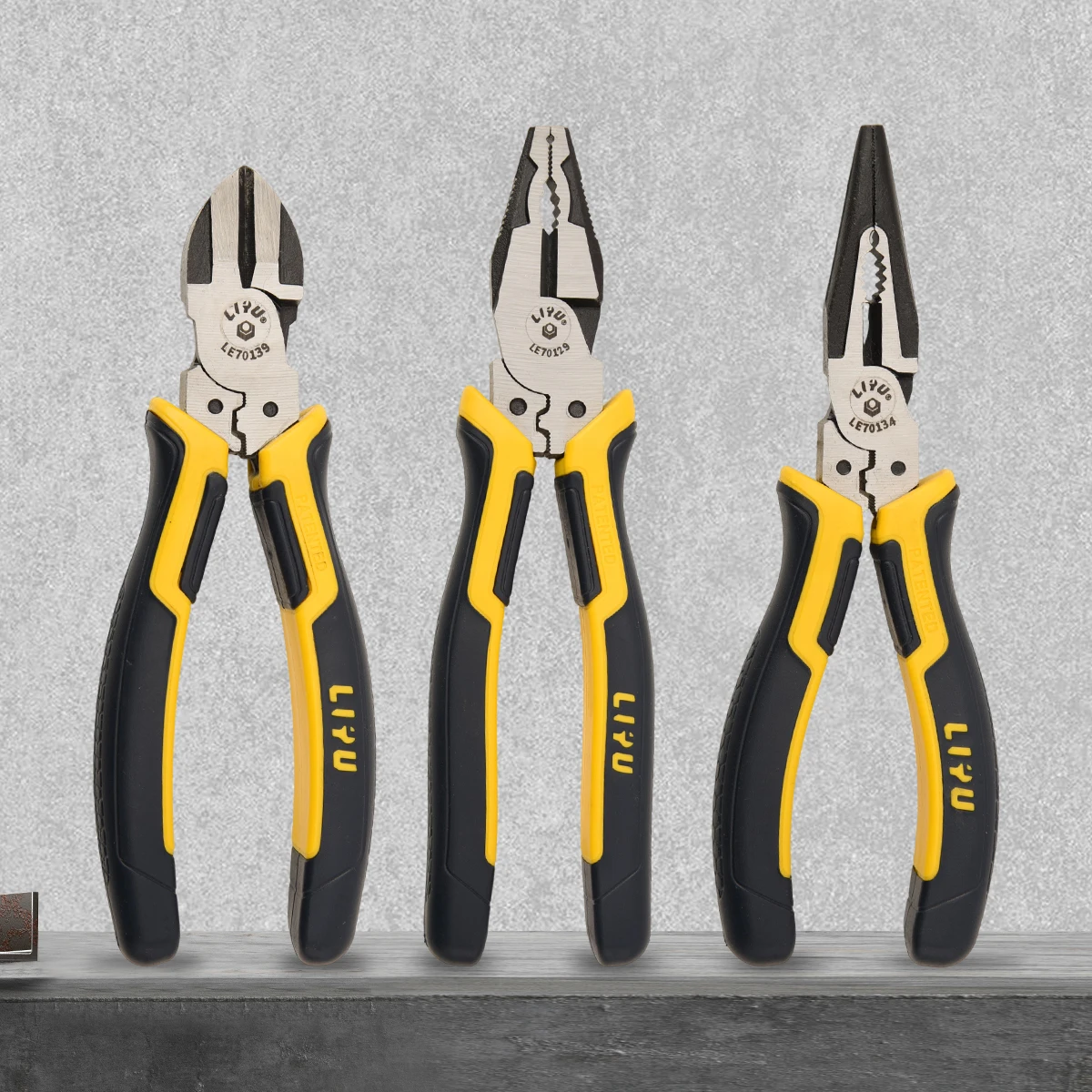 

Large Opening Sharp Multifunction Tool for Cutting Twisting Gripping Metal Wires Heavy Duty Industrial Tool Wire Pliers