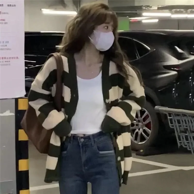 

Korean Women Fashion Lazy Wind Knitting Tops Retro Lady V-neck Cardigan Knitted Autumn Winter Female Long Sleeves Stripe Sweater
