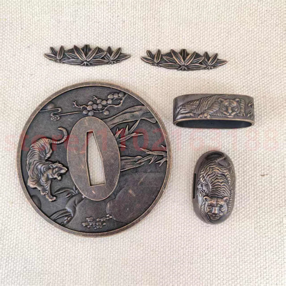 A Set Alloy Tsuba Handguard Guard Fuchi Kashira Menuki For Real Japanese Japan Samurai Katana Sword Fittings Accessory Parts
