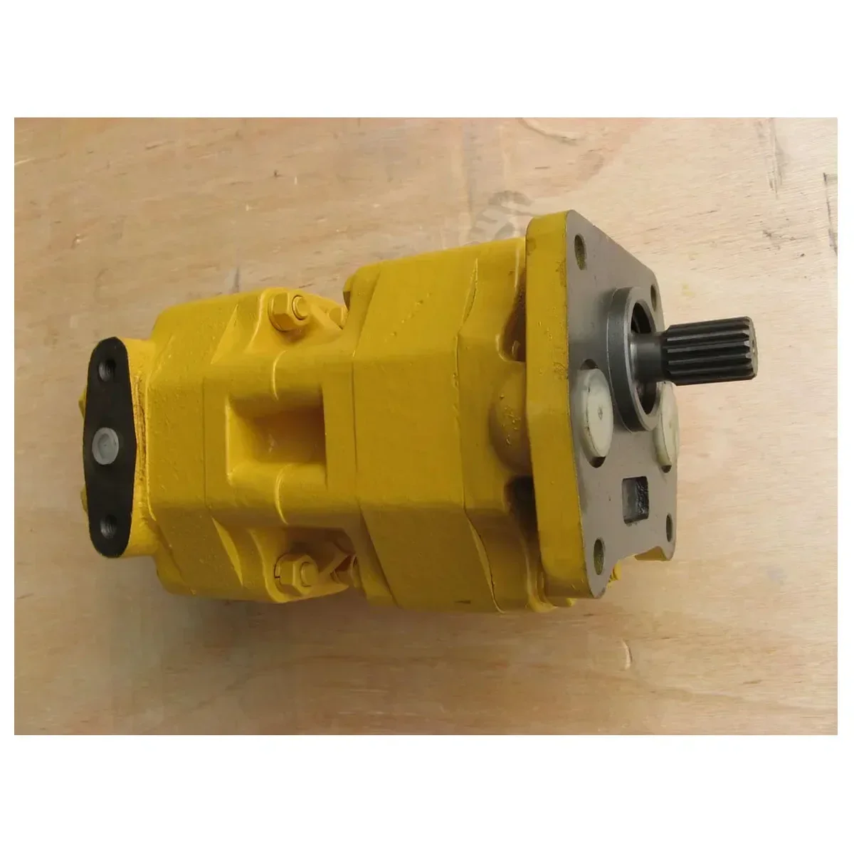 HYDRAULIC PUMP 07400-30200 FOR KOMATSU BULLDOZER D50A-16 D50P-16 D50PL-16