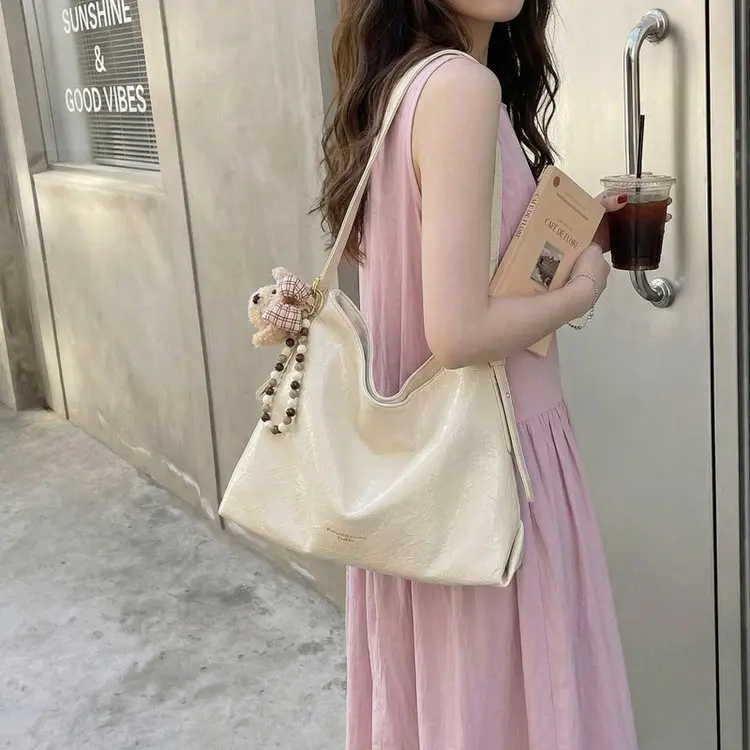 

Exquisite Outdoor Leather Women Bag Elegant Paris Fashion Bag Vintage Simple Tote Bag Stylish Crossbody Hand Bag